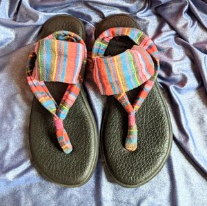 Sanuk| Rainbown• Size 8 EXCELLENT CONDITION 👍